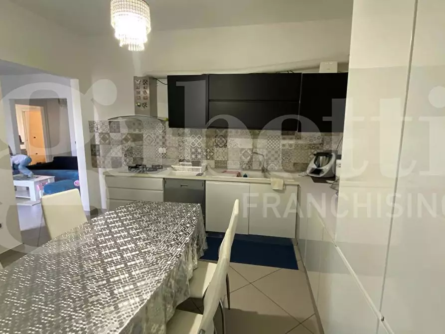 Immagine 6 di Appartamento in vendita  in Via Lungomare Sirena, 18 a Tortoreto