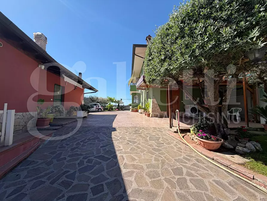 Immagine 32 di Casa bifamiliare in vendita  in Strada della Cava, 11 a Latina