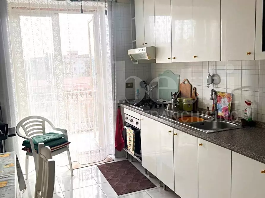 Immagine 3 di Appartamento in vendita  in Via Parmenide a Napoli