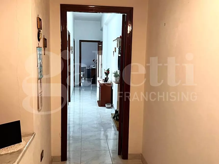 Immagine 4 di Appartamento in vendita  in Via Parmenide a Napoli