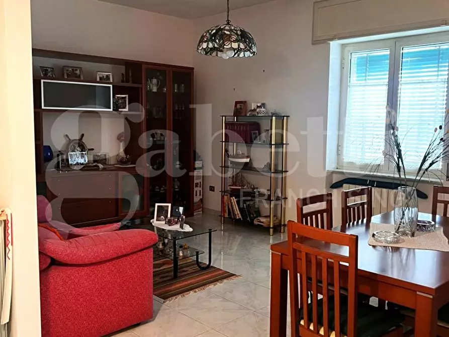 Immagine 2 di Appartamento in vendita  in Via Parmenide a Napoli