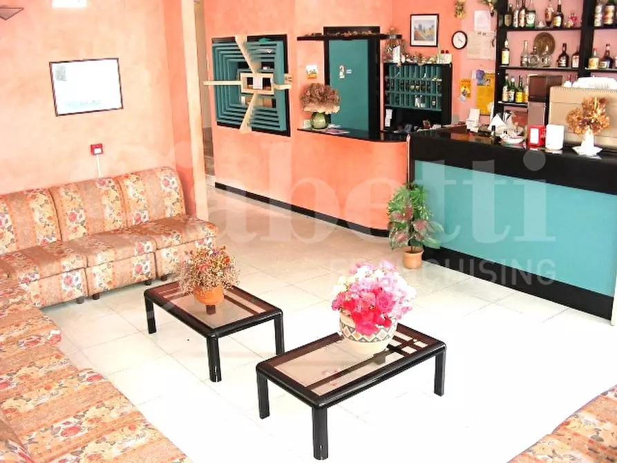 Immagine 15 di Albergo/B&B/Residence in vendita  in Via G. Marconi, 0 a Tortoreto