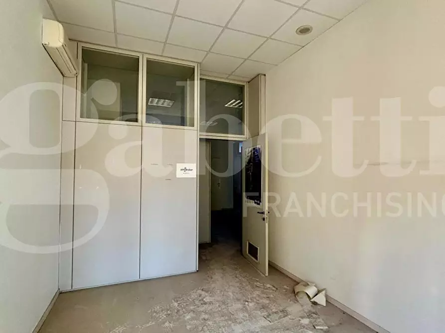 Immagine 6 di Ufficio in vendita  in Via Jussi a San Lazzaro Di Savena