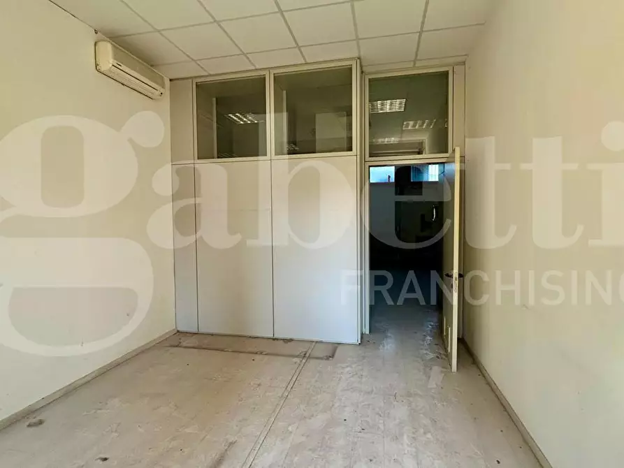 Immagine 7 di Ufficio in vendita  in Via Jussi a San Lazzaro Di Savena