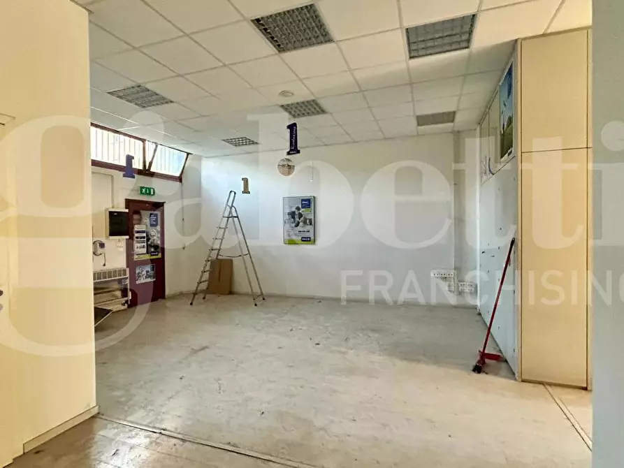 Immagine 5 di Ufficio in vendita  in Via Jussi a San Lazzaro Di Savena
