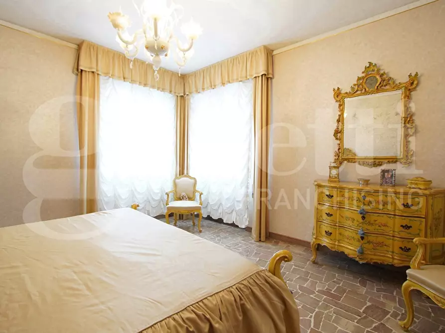 Immagine 11 di Appartamento in vendita  in Viale San Marco, . a Venezia