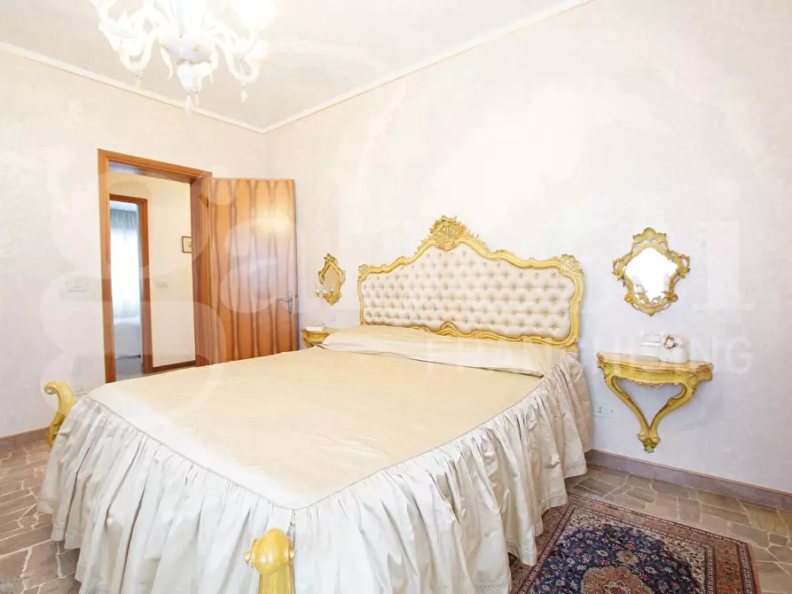 Immagine 12 di Appartamento in vendita  in Viale San Marco, . a Venezia