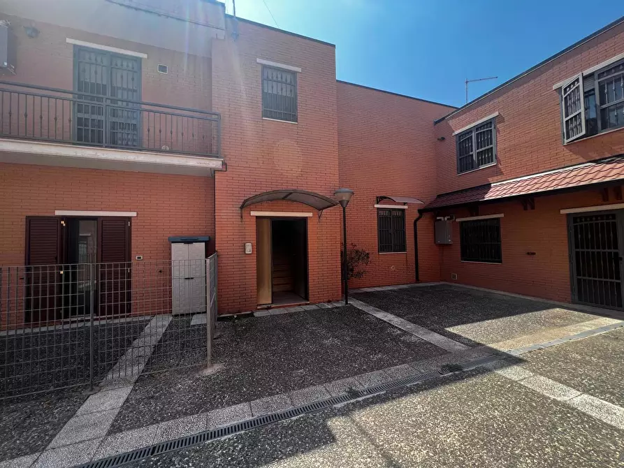 Immagine 6 di Appartamento in vendita  in Via San Severo, 132 a Foggia