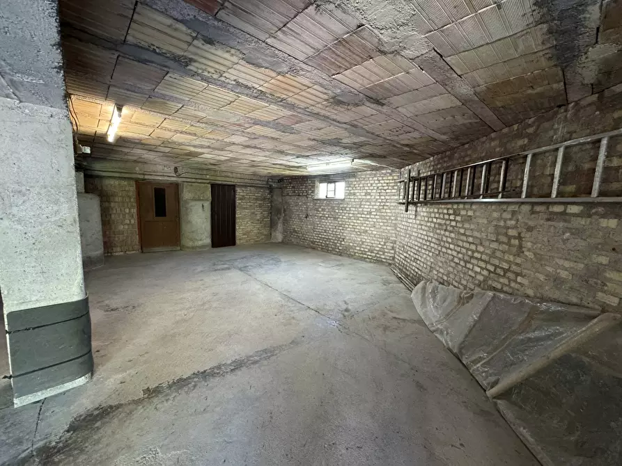 Immagine 33 di Appartamento in vendita  in Via bernini, 26 a Osimo