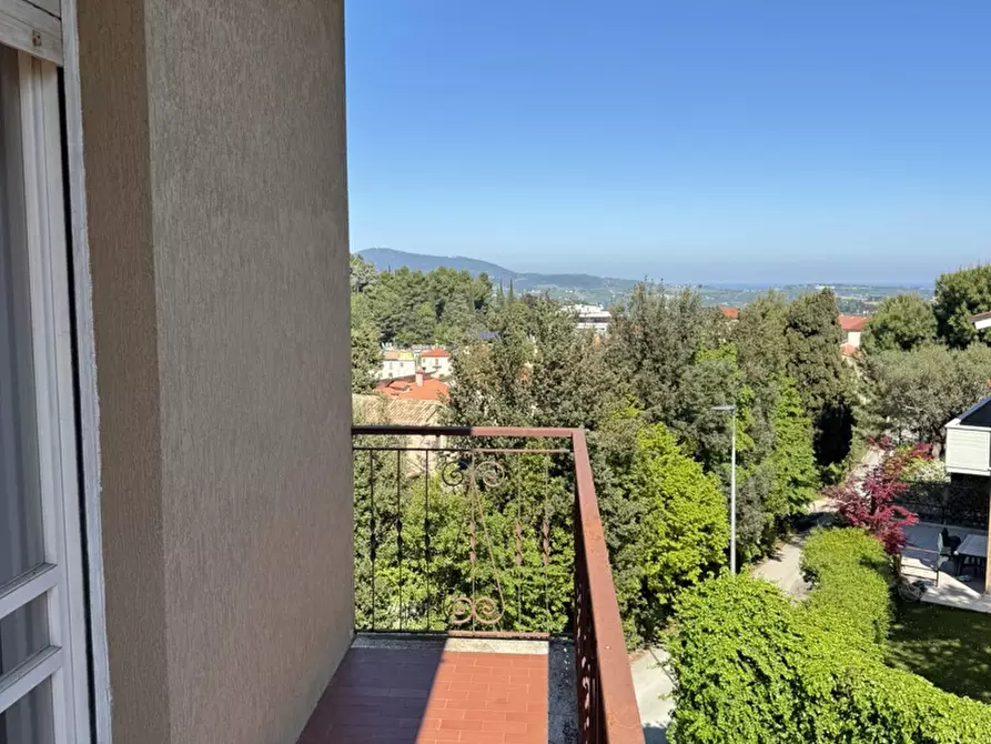 Immagine 10 di Appartamento in vendita  in Via bernini, 26 a Osimo