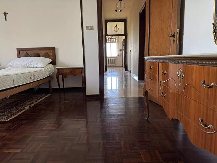 Immagine 26 di Appartamento in vendita  in Via bernini, 26 a Osimo