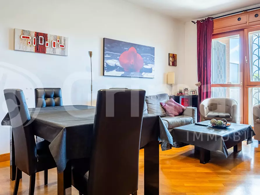 Immagine 4 di Appartamento in vendita  in Viale Vincenzo Marronaro a Roma