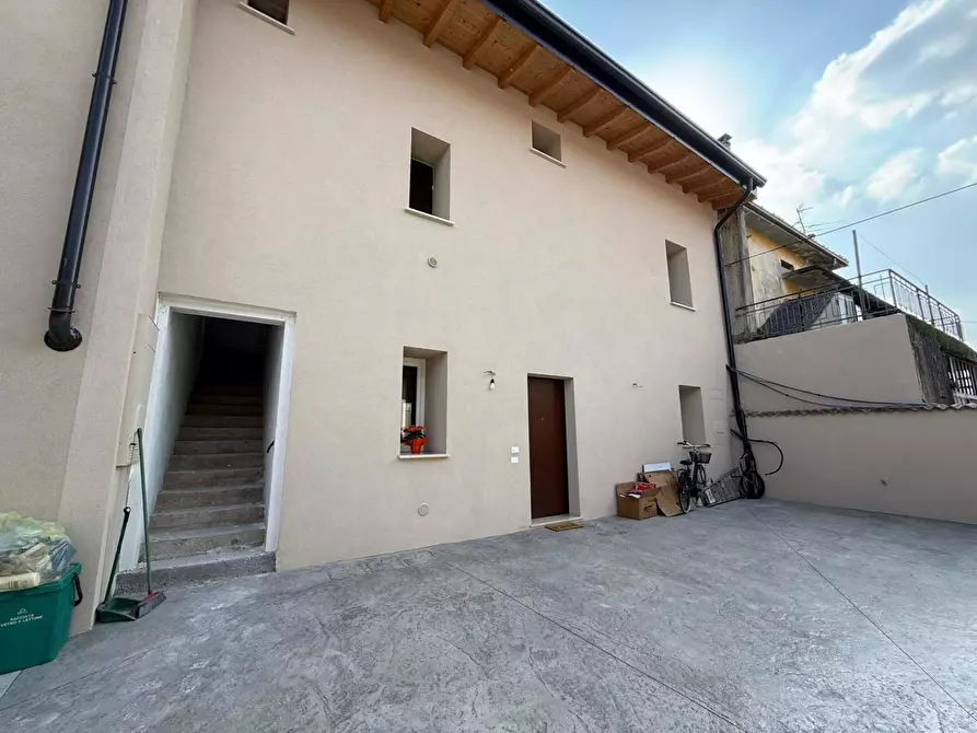 Immagine 3 di Loft/Open space in vendita  in Via Marconi, 1 a Castelcovati