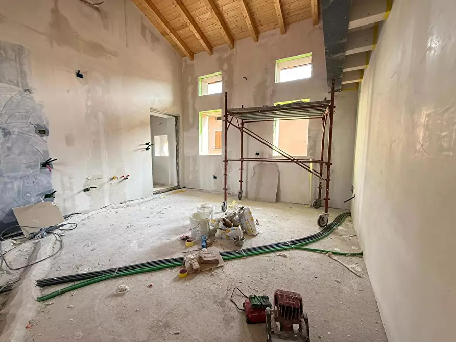 Immagine 7 di Loft/Open space in vendita  in Via Marconi, 1 a Castelcovati