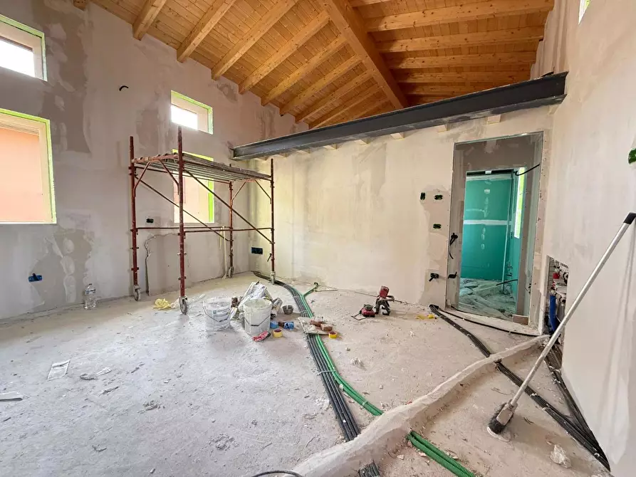 Immagine 5 di Loft/Open space in vendita  in Via Marconi, 1 a Castelcovati