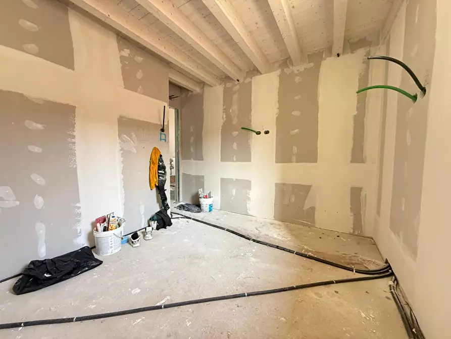 Immagine 11 di Loft/Open space in vendita  in Via Marconi, 1 a Castelcovati