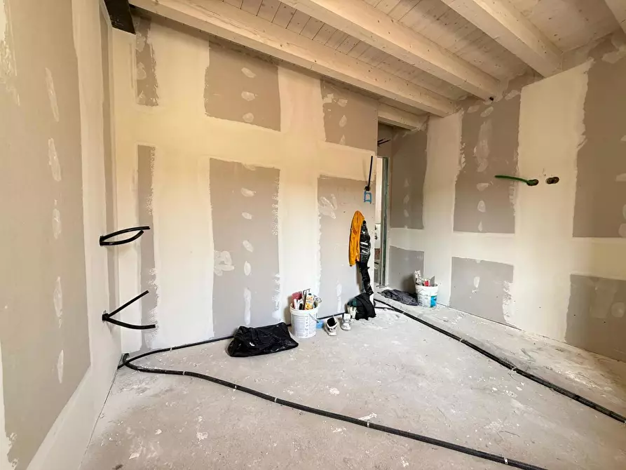 Immagine 12 di Loft/Open space in vendita  in Via Marconi, 1 a Castelcovati