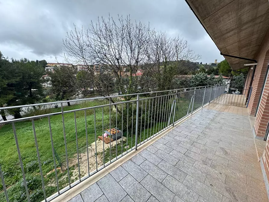 Immagine 18 di Appartamento in vendita  in Via fratelli ottaviani, 11 a Recanati
