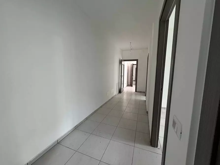 Immagine 12 di Appartamento in vendita  in Via fratelli ottaviani, 11 a Recanati