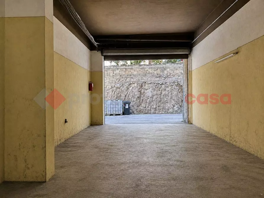 Immagine 7 di Box auto in vendita  in Viale epipoli, 55 a Siracusa