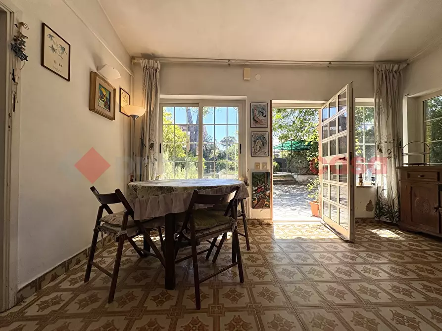 Immagine 11 di Villa in vendita  in Via BRUXELLES, 38 a Terracina