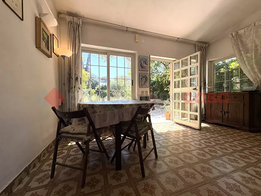 Immagine 4 di Villa in vendita  in Via BRUXELLES, 38 a Terracina
