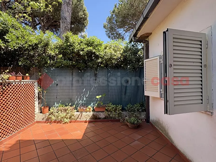 Immagine 34 di Villa in vendita  in Via BRUXELLES, 38 a Terracina