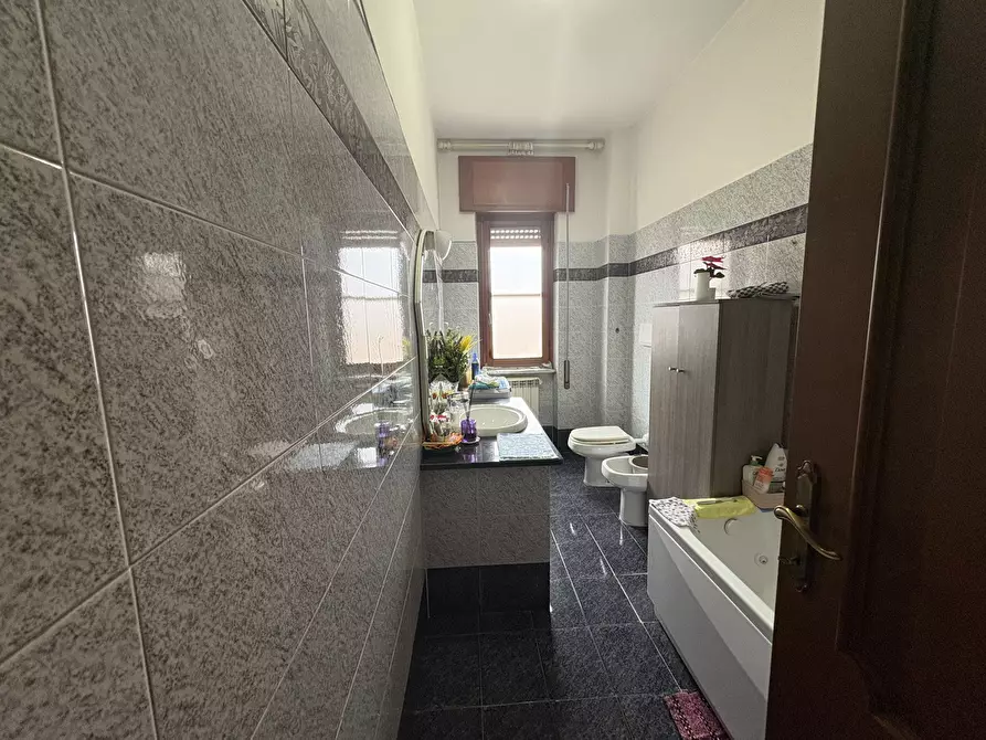 Immagine 12 di Appartamento in vendita  in Via Angelo Aliprandi, 12 a Roma
