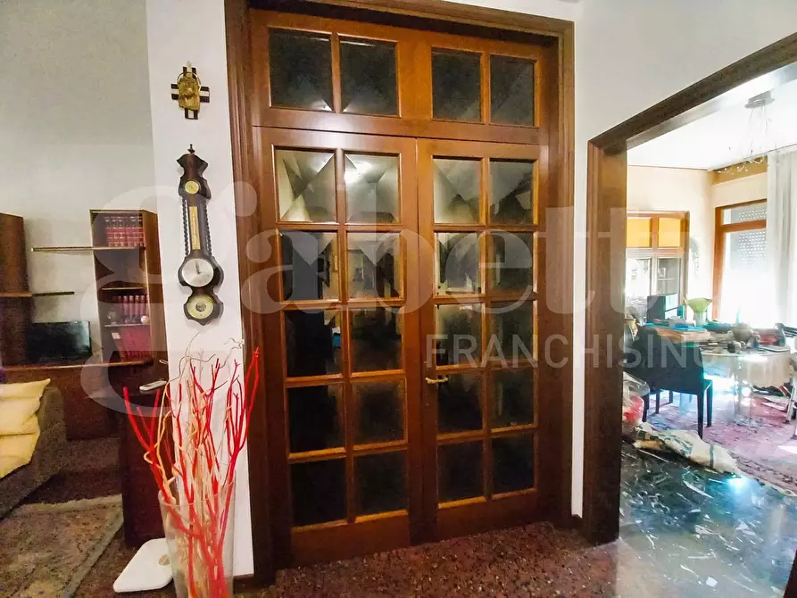 Immagine 23 di Appartamento in vendita  in Via SOTTOMARINA- PIAZZA ITALIA, 00 a Chioggia