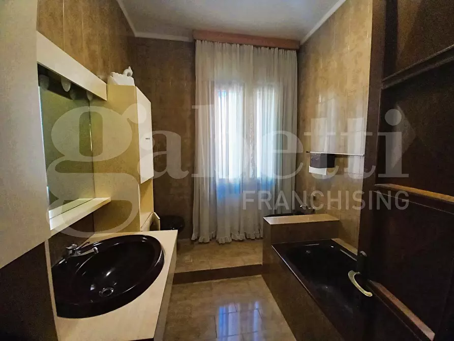 Immagine 41 di Appartamento in vendita  in Via SOTTOMARINA- PIAZZA ITALIA, 00 a Chioggia