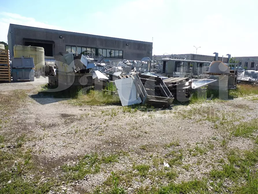 Immagine 2 di Capannone industriale in vendita  in Via del Lavoro a Poiana Maggiore