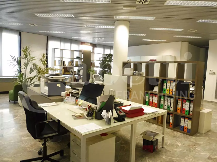 Immagine 4 di Ufficio in affitto  in Via Roma a Pozzoleone