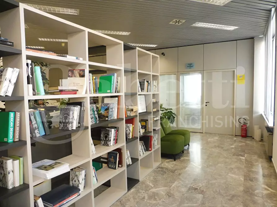 Immagine 3 di Ufficio in affitto  in Via Roma a Pozzoleone