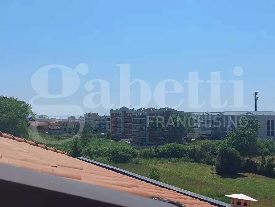 Immagine 10 di Appartamento in vendita  in Via Nazionale, 195 a Tortoreto
