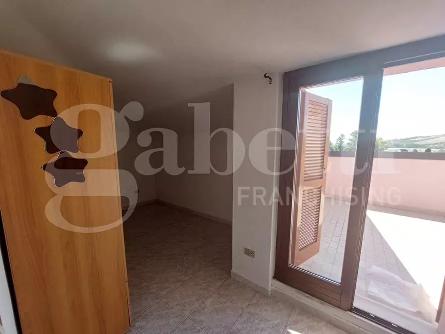 Immagine 17 di Appartamento in vendita  in Via Nazionale, 195 a Tortoreto