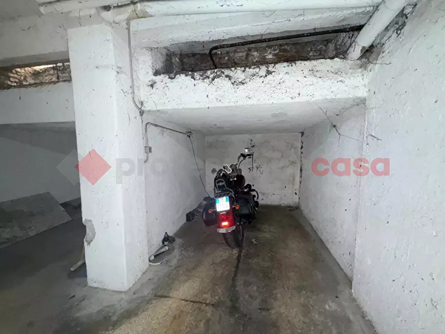 Immagine 10 di Box auto in vendita  in Via Campo Sportivo, 8 a Tivoli