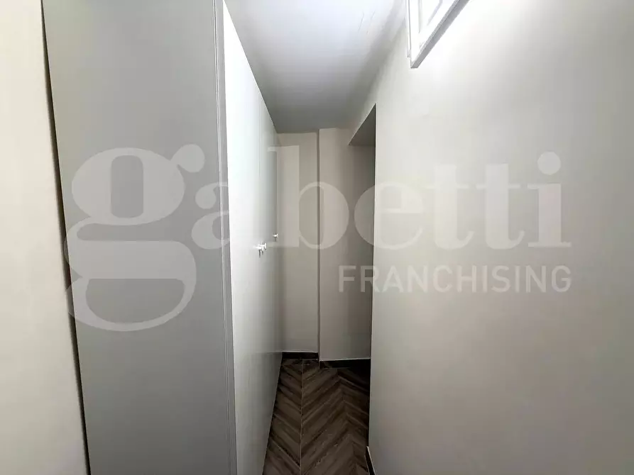 Immagine 10 di Appartamento in affitto  in Via centogradi a Napoli