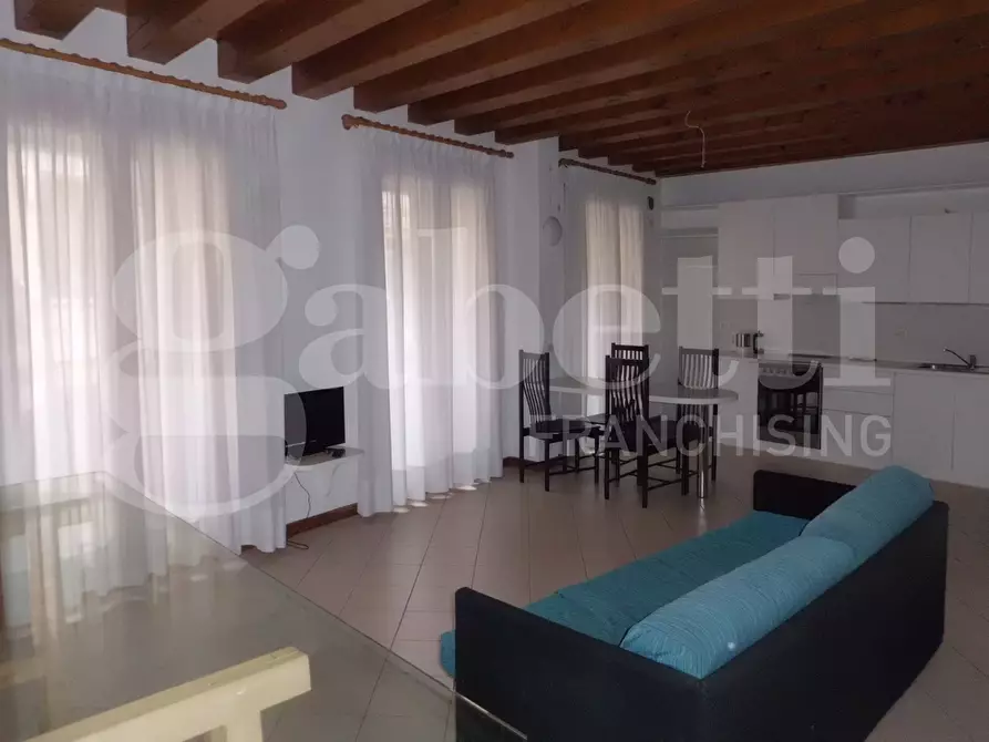 Immagine 3 di Appartamento in vendita  in Corso Mazzini, 53 a Marostica