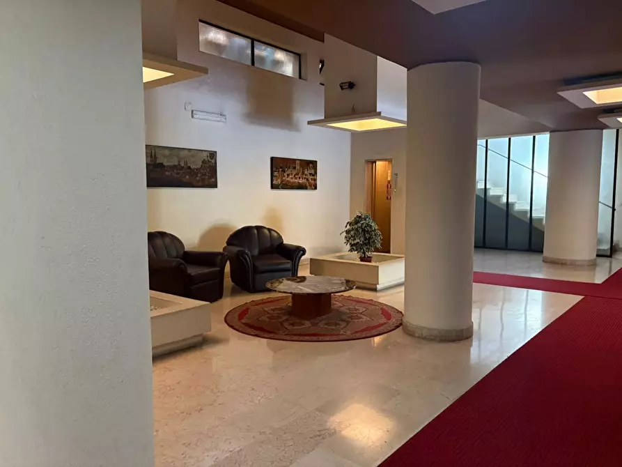 Immagine 3 di Appartamento in vendita  in Via Brasile, 5 a Messina