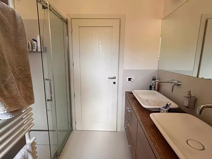 Immagine 29 di Villa in vendita  in Via luigi fabbri, 1 a Recanati