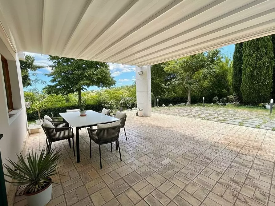 Immagine 37 di Villa in vendita  in Via luigi fabbri, 1 a Recanati