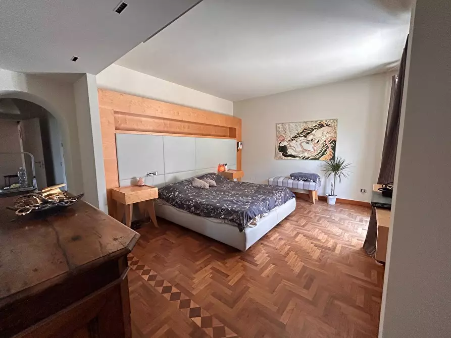 Immagine 31 di Villa in vendita  in Via luigi fabbri, 1 a Recanati