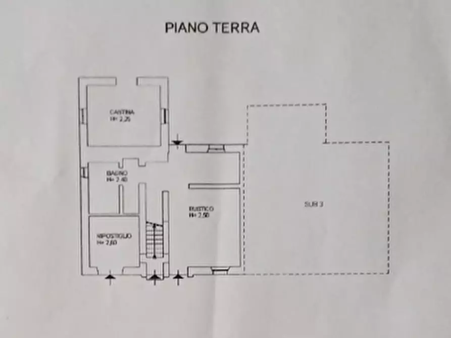 Immagine 11 di Rustico / casale in vendita  in Contrada Potenza, 33 a Macerata
