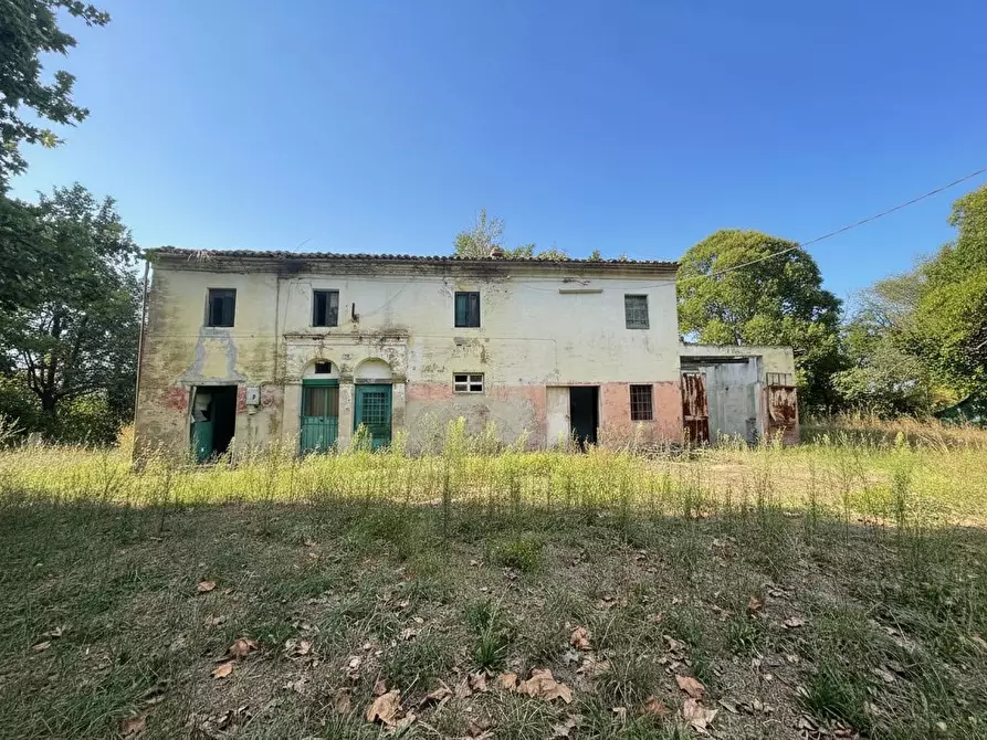 Immagine 2 di Rustico / casale in vendita  in Contrada Potenza, 33 a Macerata