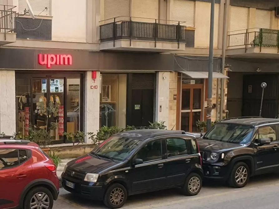 Immagine 2 di Appartamento in vendita  in Piazza Vittorio Veneto, 20 a Palermo