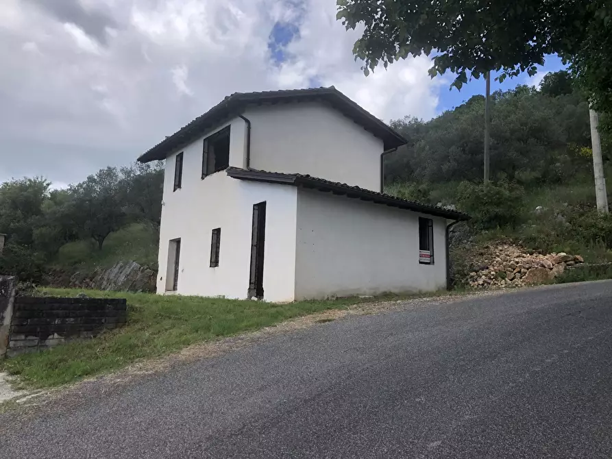 Immagine 1 di Rustico / casale in vendita  in Via Castagneto, snc a Alatri