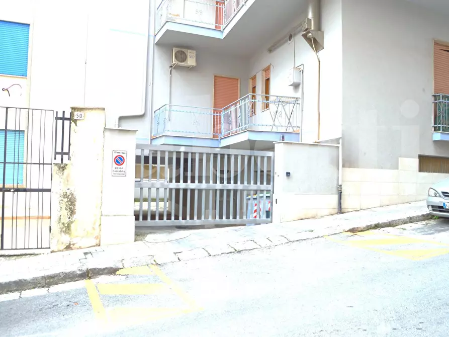 Immagine 1 di Magazzino in vendita  in Via Massimo D'Azeglio, 52 a Ragusa