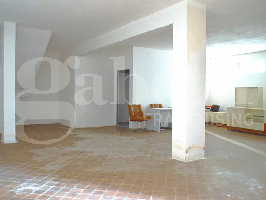 Immagine 6 di Magazzino in vendita  in Via Massimo D'Azeglio, 52 a Ragusa