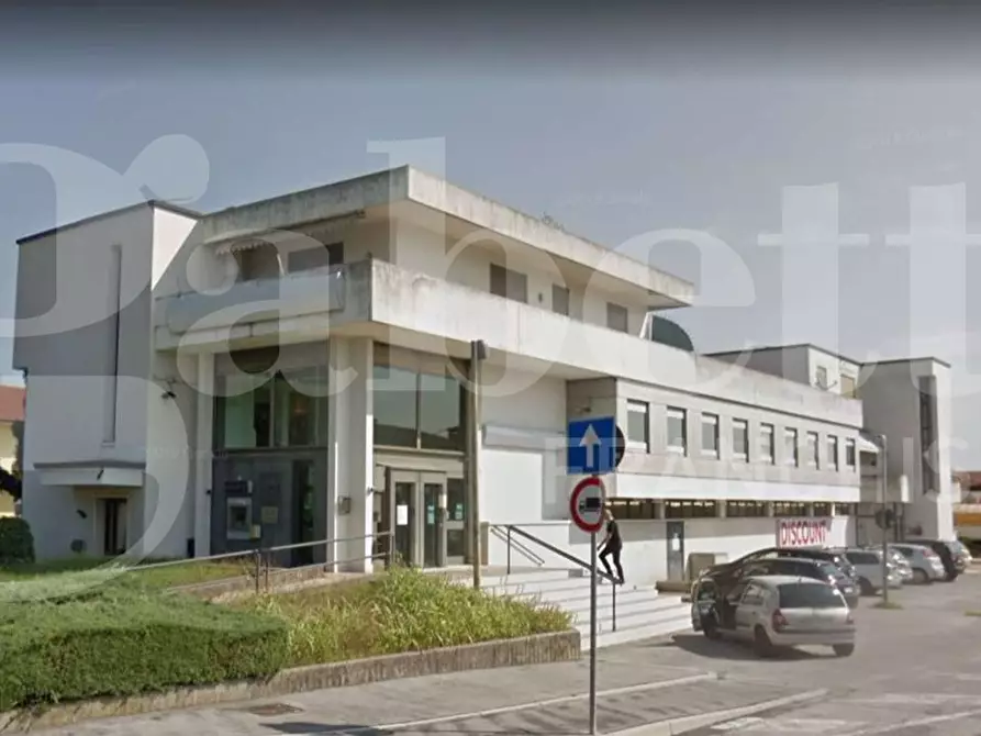 Immagine 1 di Negozio in affitto  in Via Milano a Villaverla