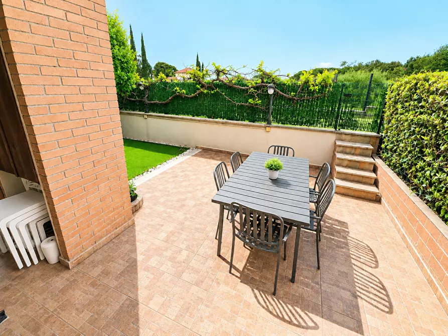 Immagine 4 di Appartamento in vendita  in Via GABRIELE D'ANNUNZIO, 1 a Assisi